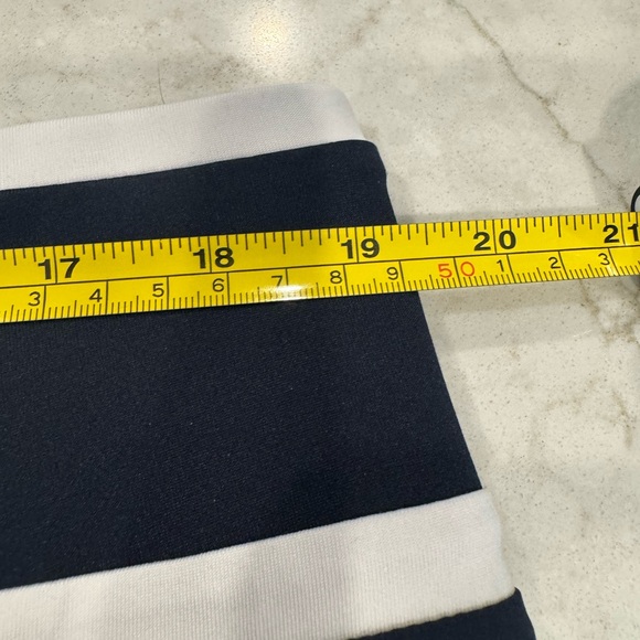 NWT T by Talbots Skort Size L - Picture 8 of 9